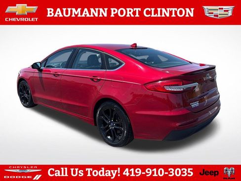 Used 2020 Ford Fusion SE w/ Equipment Group 151A FWD image 4