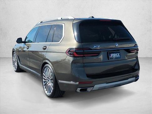 Used 2024 BMW X7 xDrive40i w/ Parking Assistance Package AWD/4WD image 8