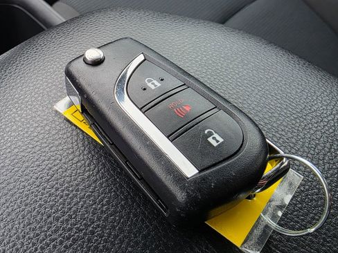 Used 2024 Toyota RAV4 LE image 28