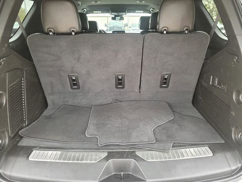 Used 2023 Chevrolet Tahoe Premier image 15