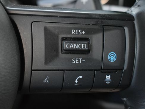 Used 2025 Nissan Pathfinder SV AWD/4WD image 22