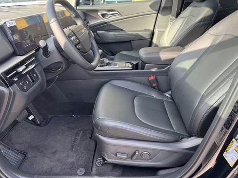 New 2026 Kia Sportage EX w/ EX Panorama Roof Package FWD image 16