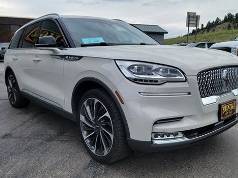 Used 2020 Lincoln Aviator Reserve w/ Equipment Group 202A AWD/4WD image 4