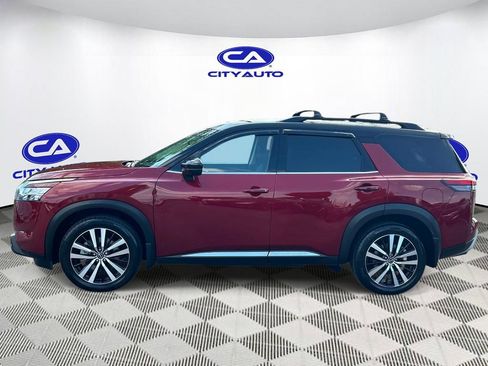 Used 2025 Nissan Pathfinder Platinum w/ Cargo Package AWD/4WD image 7