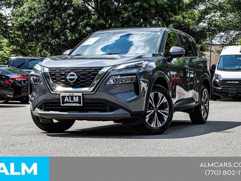 Used 2023 Nissan Rogue SV FWD image 2