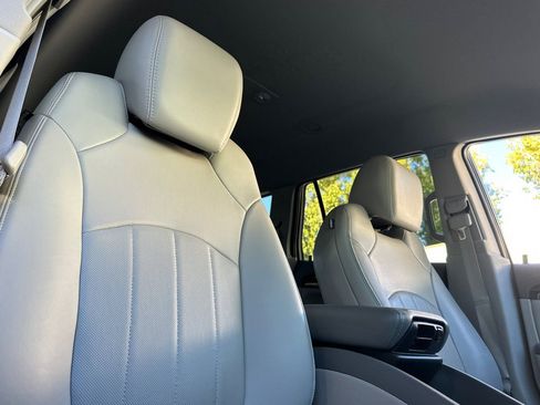 Used 2017 Buick Enclave Leather w/ Enclave Sport Touring Edition image 10