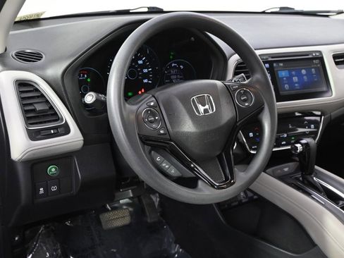 Used 2016 Honda HR-V EX image 11