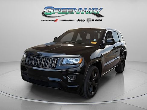 Used 2015 Jeep Grand Cherokee Altitude image 3