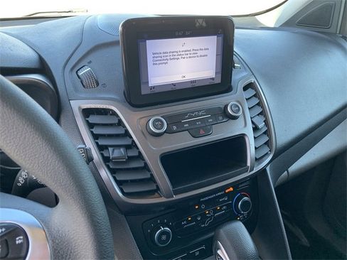 Used 2020 Ford Transit Connect XL image 19