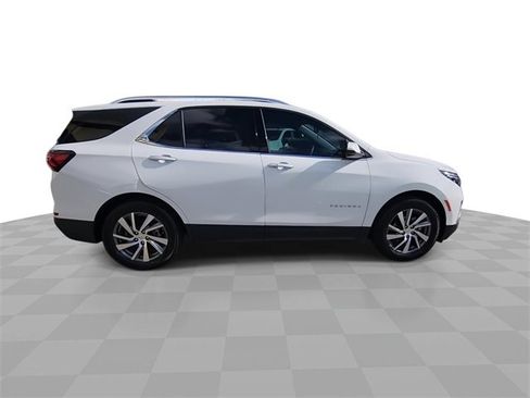 Used 2024 Chevrolet Equinox Premier image 9