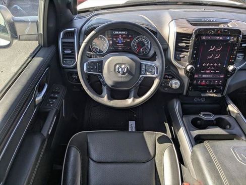 Certified 2025 RAM 1500 Laramie AWD/4WD image 15