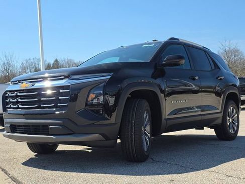 New 2026 Chevrolet Equinox LT w/ Convenience Package II FWD image 13