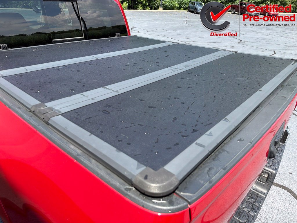 Used 2021 Toyota Tacoma SR5 RWD image 14