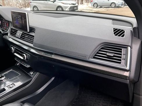 Used 2018 Audi SQ5 Premium Plus w/ Navigation Package image 18