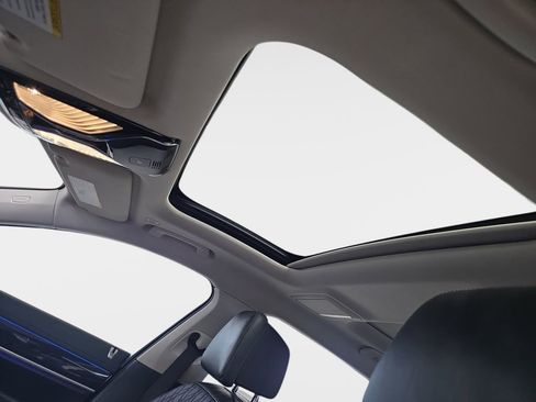 Used 2022 BMW 750i xDrive w/ Luxury Rear Seating Package AWD/4WD image 29