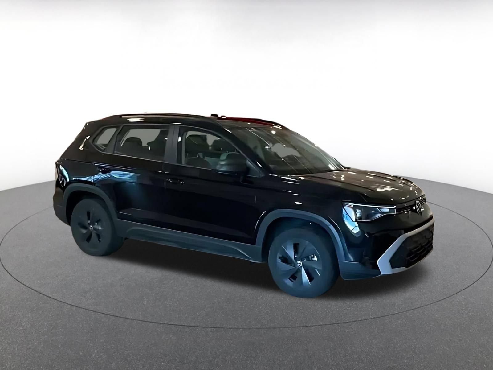 Used 2026 Volkswagen Taos S FWD image 2
