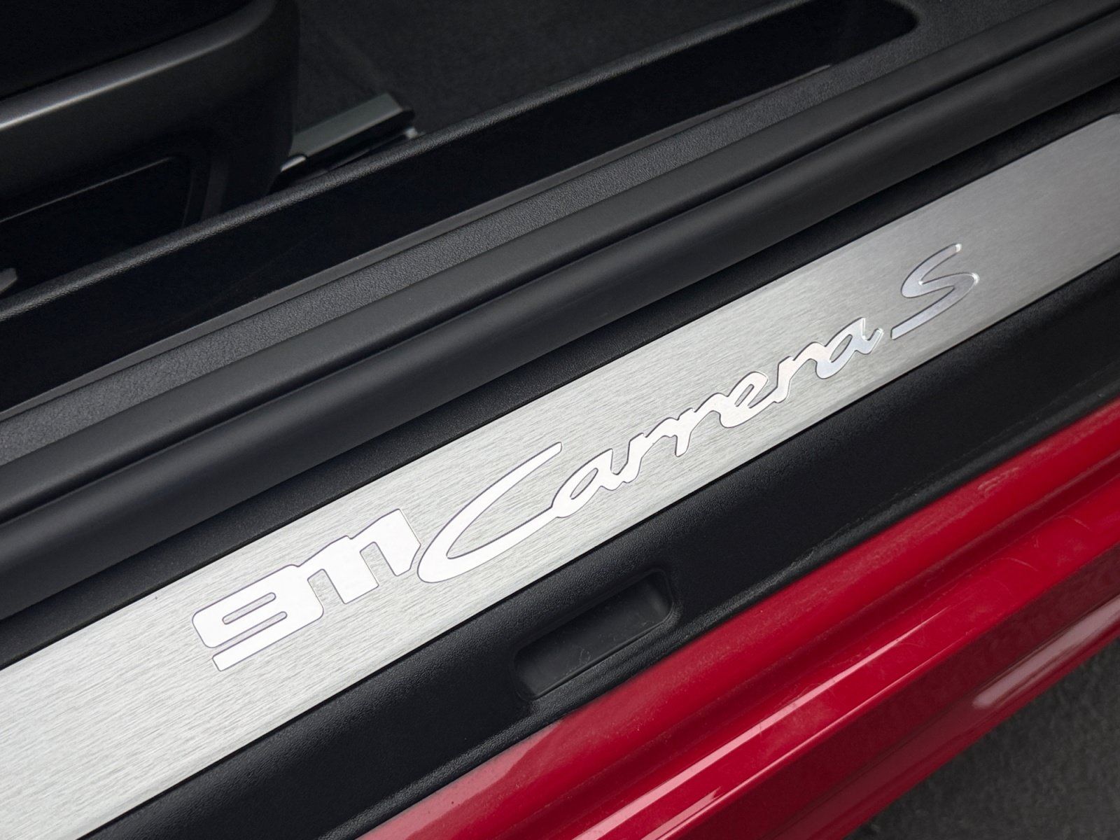 Used 2025 Porsche 911 Carrera S RWD image 29