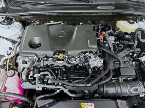 Used 2025 Toyota Camry LE FWD image 33
