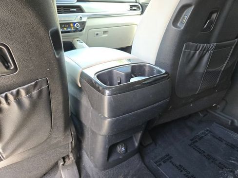 Used 2022 Kia Telluride S FWD image 11