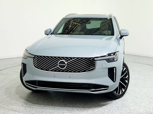 Used 2026 Volvo XC90 B6 Plus image 5