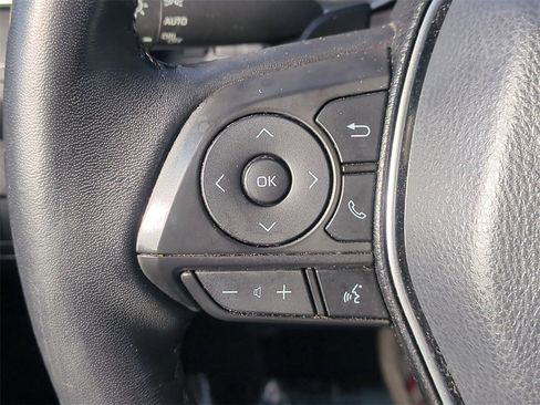 Used 2018 Toyota Camry SE image 27