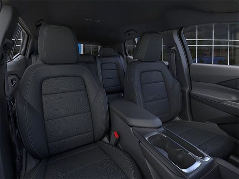 New 2026 Chevrolet Equinox EV LT image 16