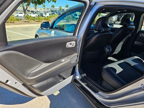 Used 2024 Hyundai Ioniq 6 SEL image 18