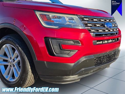 Certified 2017 Ford Explorer FWD image 7
