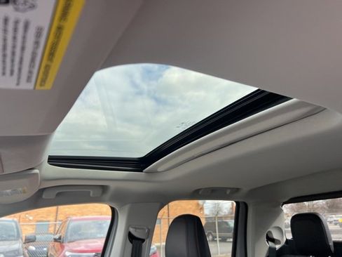 Certified 2023 Ford Maverick Tremor w/ Tremor Off-Road Package image 18