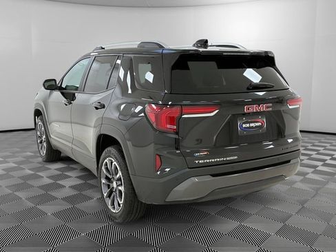 Certified 2025 GMC Terrain Elevation w/ Elevation Premium Package AWD/4WD image 3