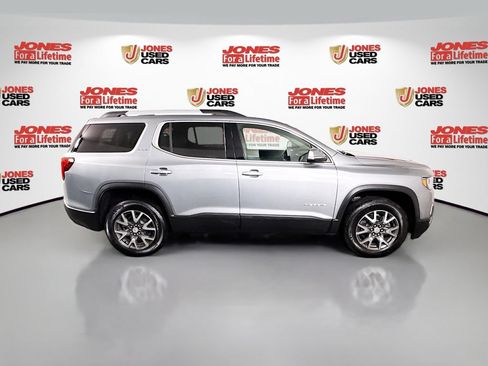 Used 2023 GMC Acadia SLE w/ Driver Convenience Package FWD image 17