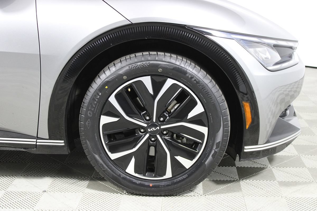 Used 2023 Kia EV6 Wind RWD image 32