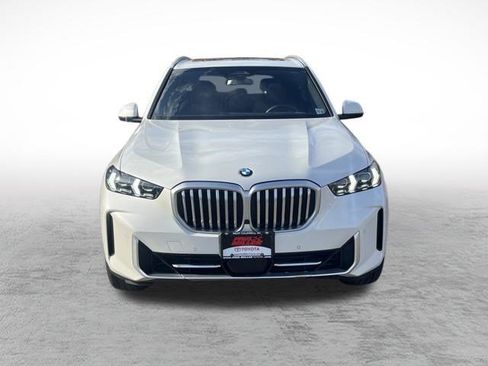 Used 2024 BMW X5 xDrive40i w/ Premium Package image 2