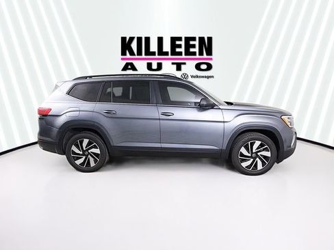 Used 2025 Volkswagen Atlas SE image 8