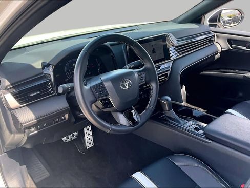 Used 2026 Toyota Camry SE FWD image 18