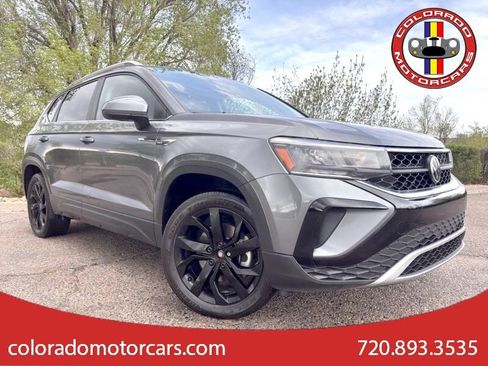 Used 2022 Volkswagen Taos SE image 1