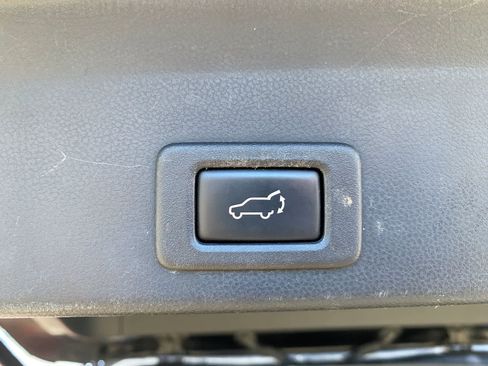 Used 2019 Subaru Ascent Limited image 27