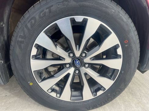 Used 2016 Subaru Outback 2.5i Limited image 2