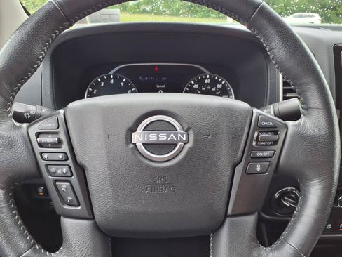 Used 2022 Nissan Frontier SV AWD/4WD image 20