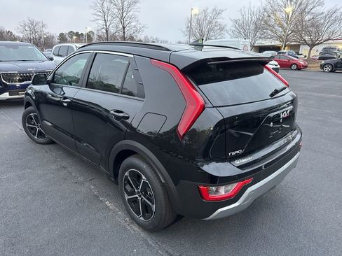 New 2026 Kia Niro EX image 17