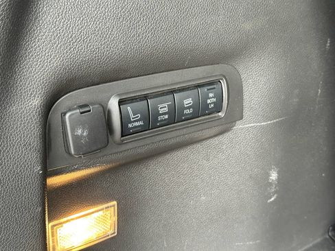 Used 2015 Ford Explorer Limited w/ Equipment Group 302A image 22