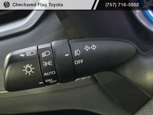 Used 2024 Toyota RAV4 XLE Premium image 30