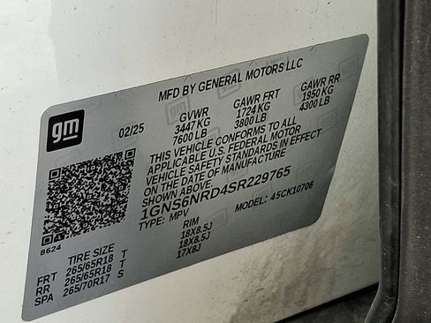 Used 2025 Chevrolet Tahoe LT AWD/4WD image 27