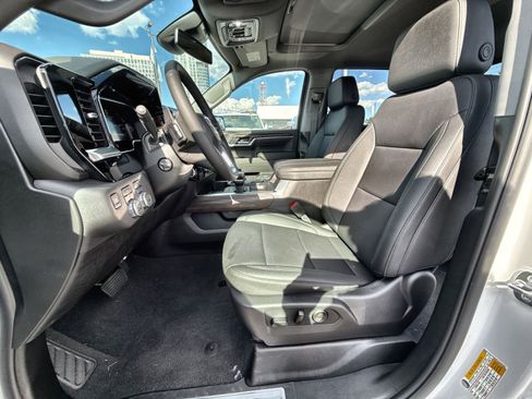 New 2026 GMC Sierra 1500 SLT w/ SLT Premium Package image 13