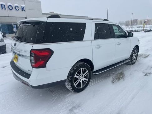 Used 2022 Ford Expedition Max Limited image 3