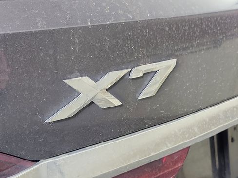 Used 2022 BMW X7 xDrive40i w/ Premium Package image 7