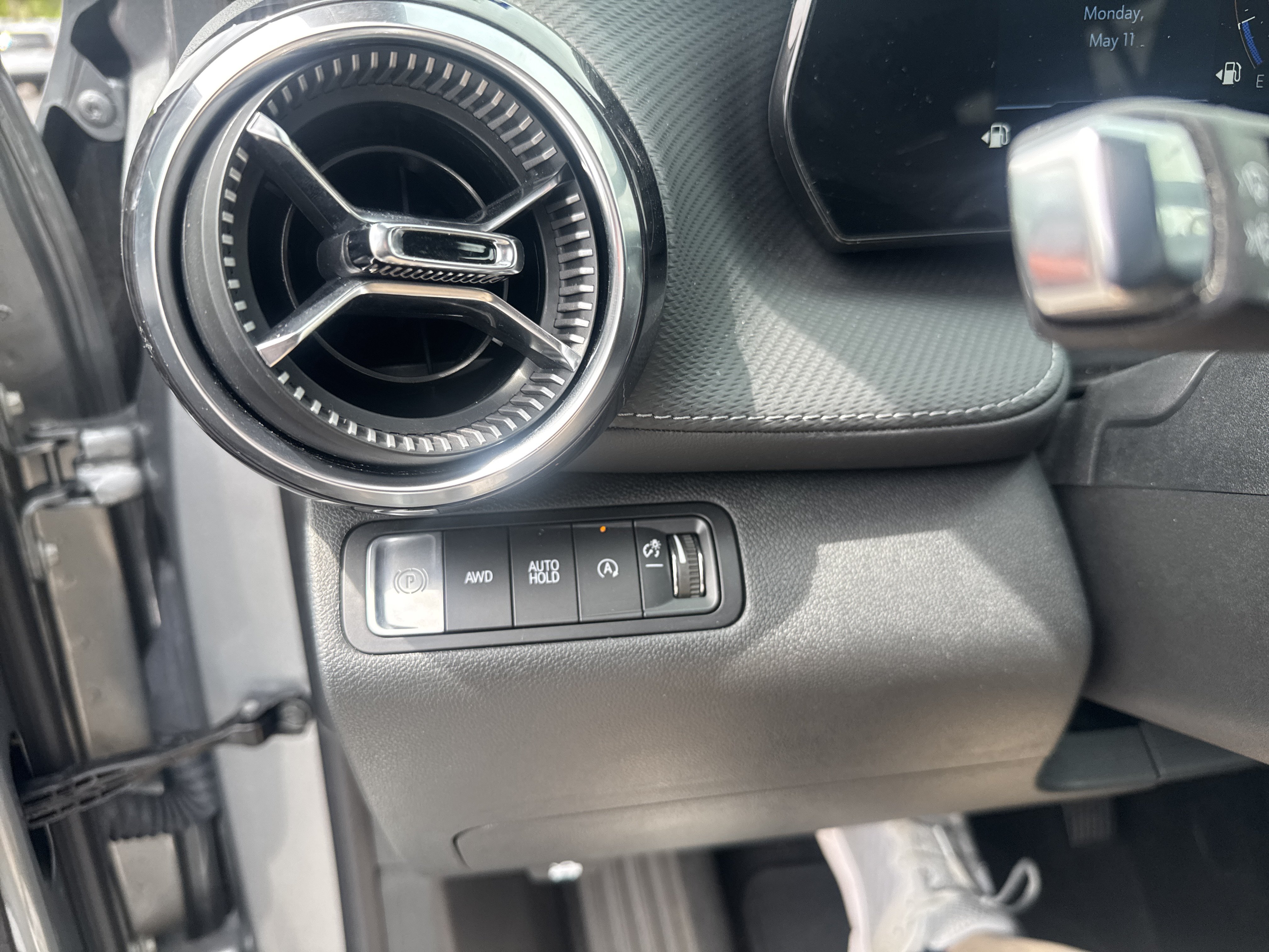 Used 2026 Chevrolet Equinox LT AWD/4WD image 29