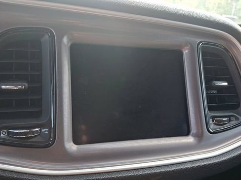 Used 2022 Dodge Challenger R/T Scat Pack RWD image 18