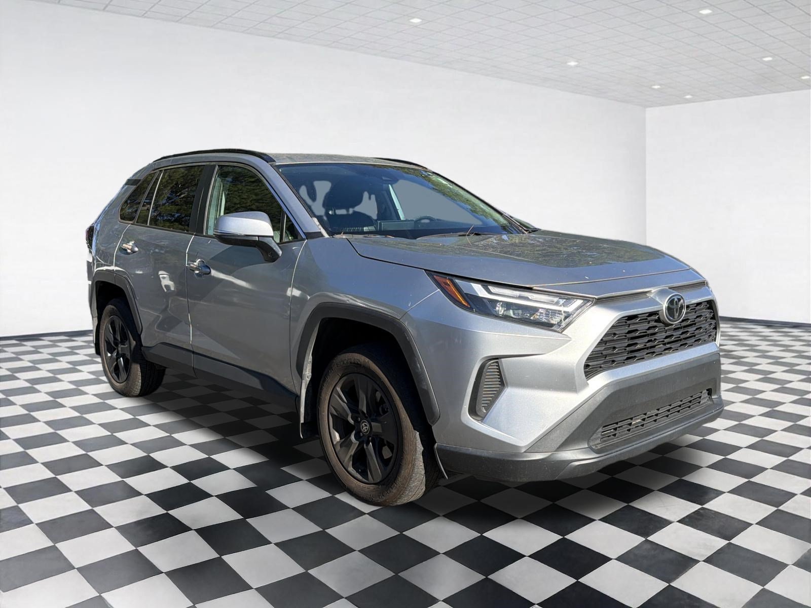 Used 2024 Toyota RAV4 XLE w/ Convenience Package AWD/4WD image 3