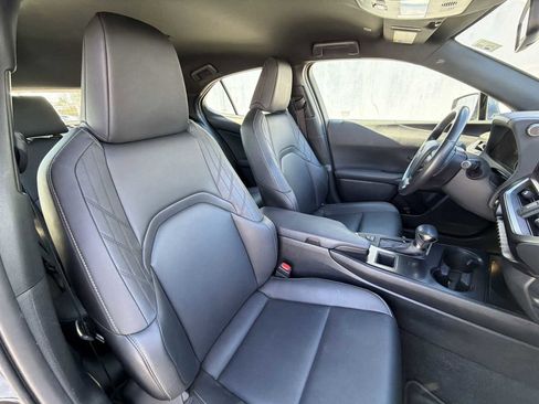 Used 2023 Lexus UX 250h AWD w/ Accessory Package (Z2) image 17